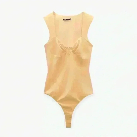 Zara Tops - Zara metal piece bodysuit